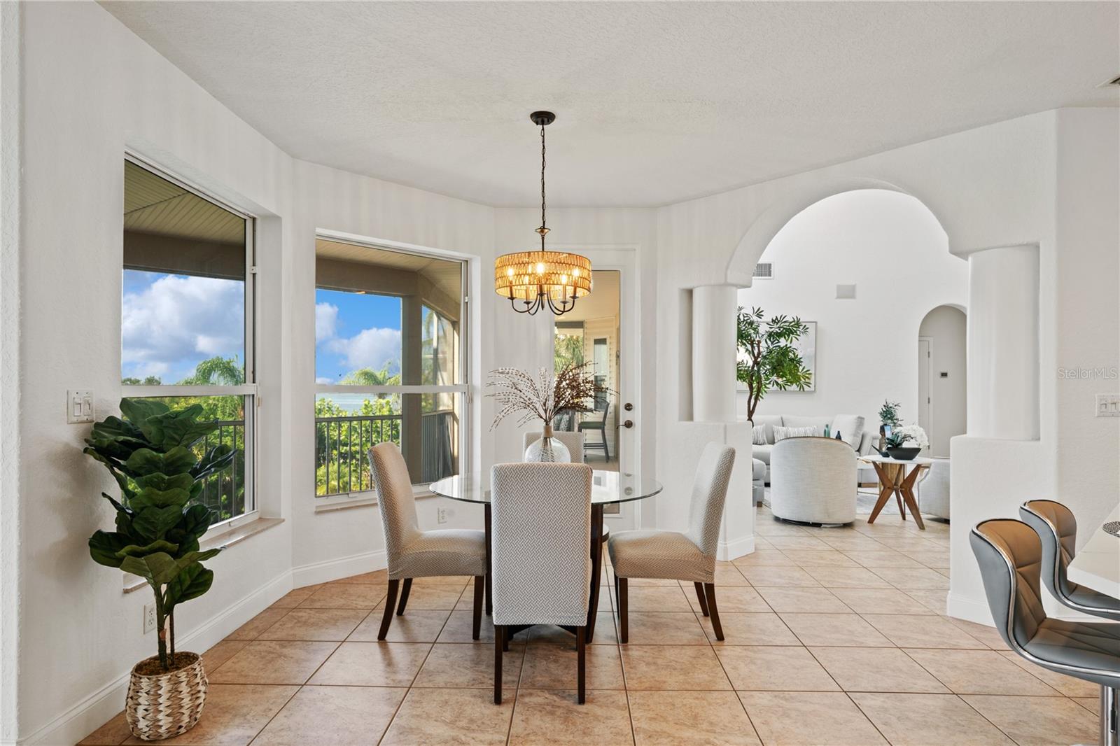 SEA BREEZE ISLAND - Residential