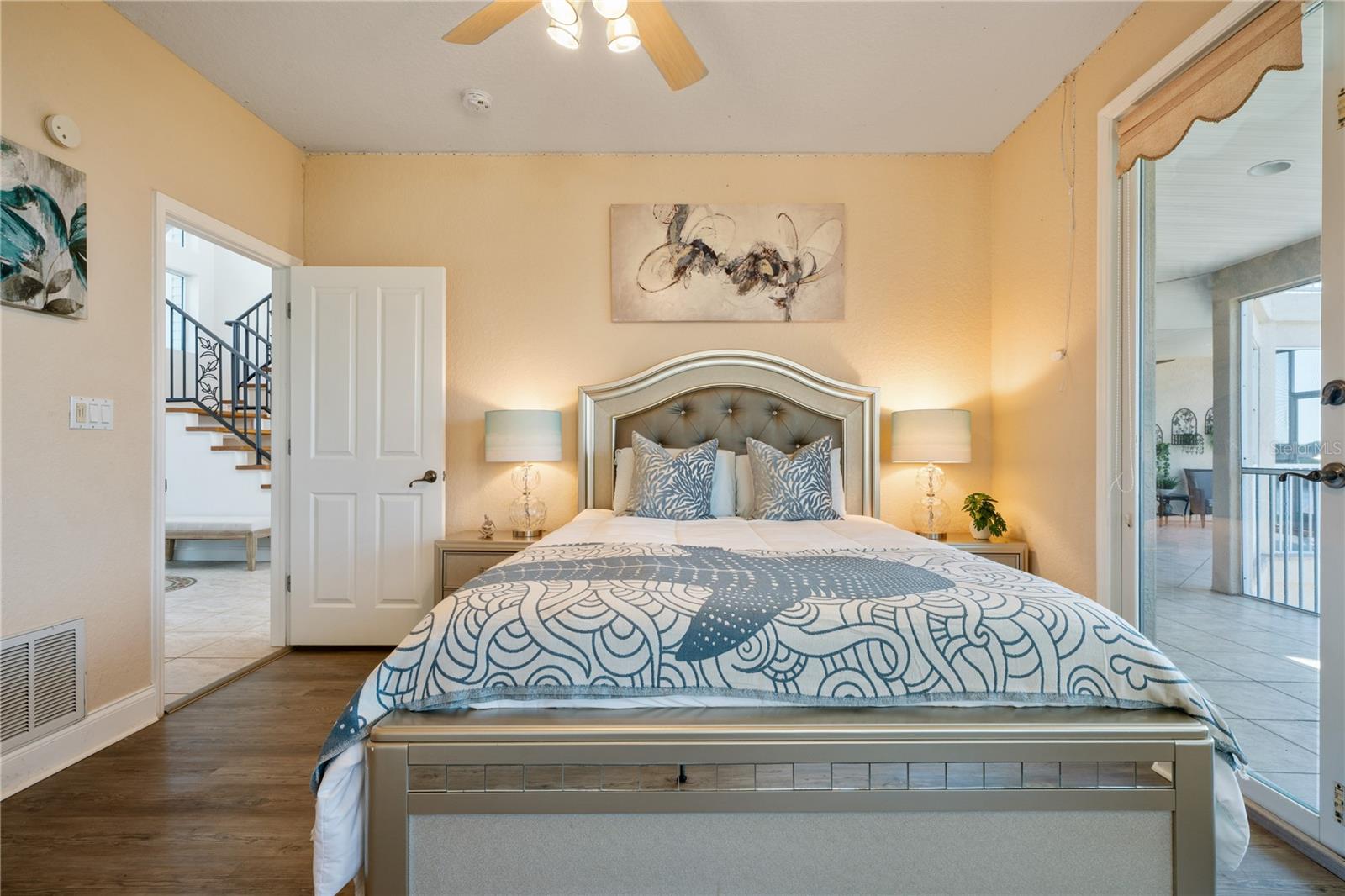 SEA BREEZE ISLAND - Residential