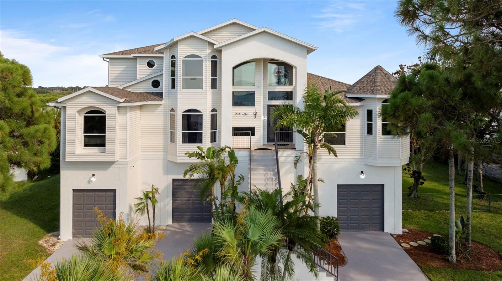 SEA BREEZE ISLAND - Residential