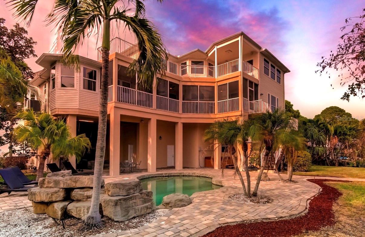 SEA BREEZE ISLAND - Residential