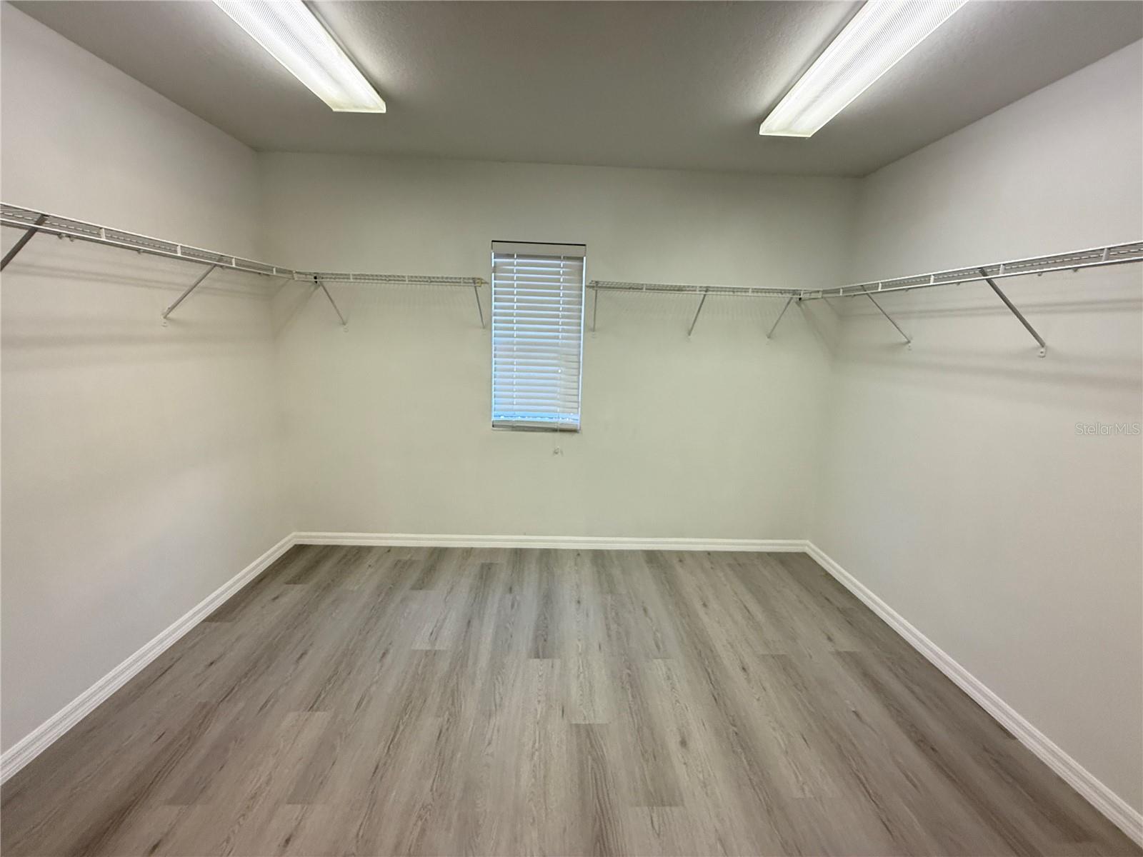 STRATFORD POINTE - Residential Lease