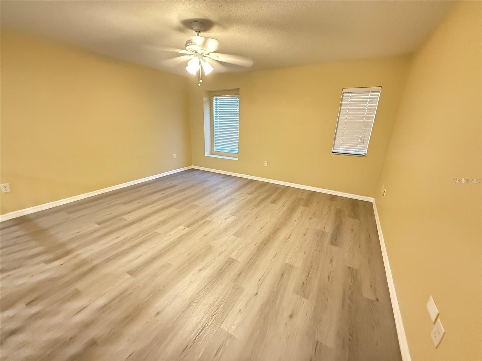 STRATFORD POINTE - Residential Lease