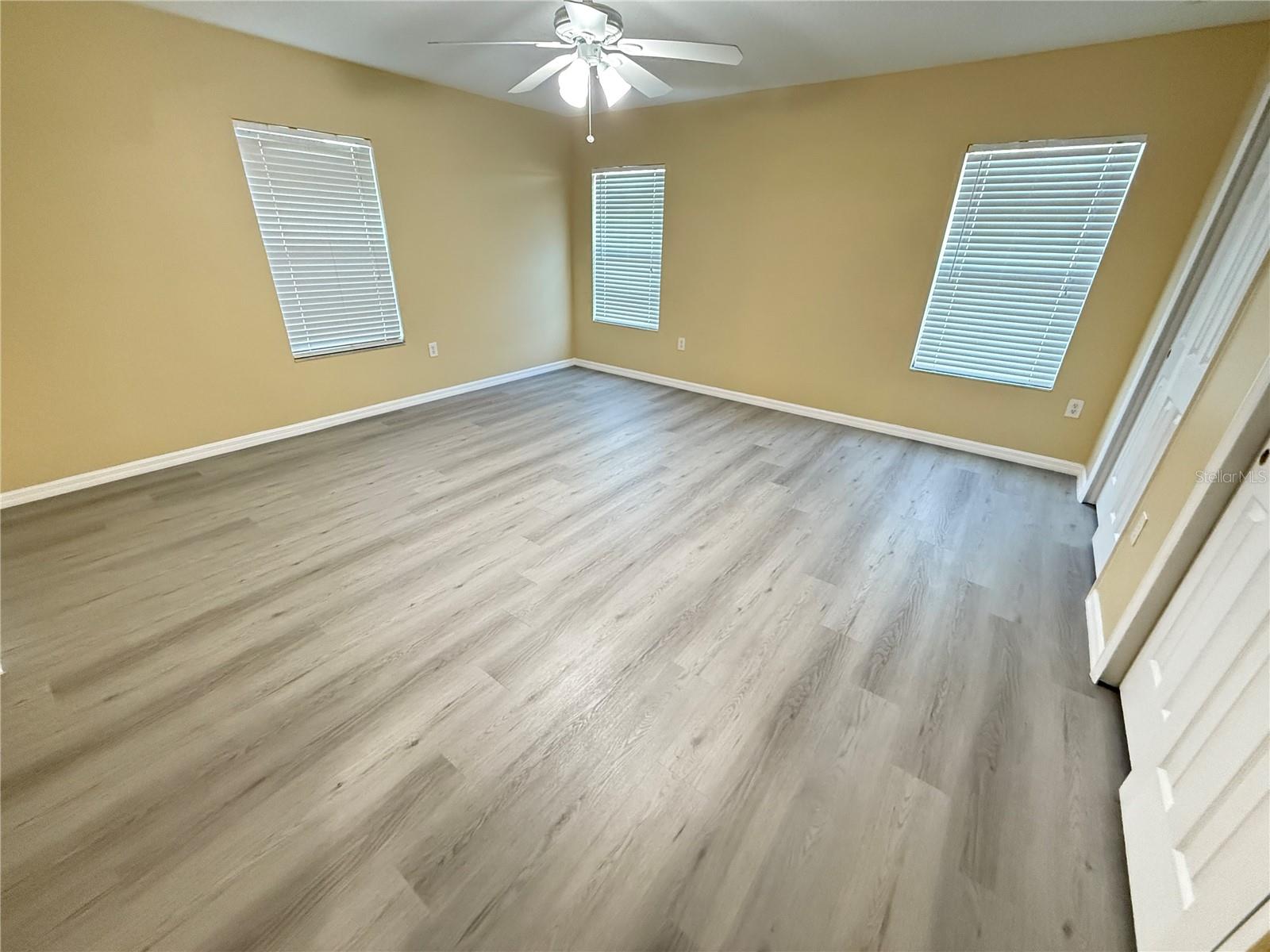 STRATFORD POINTE - Residential Lease