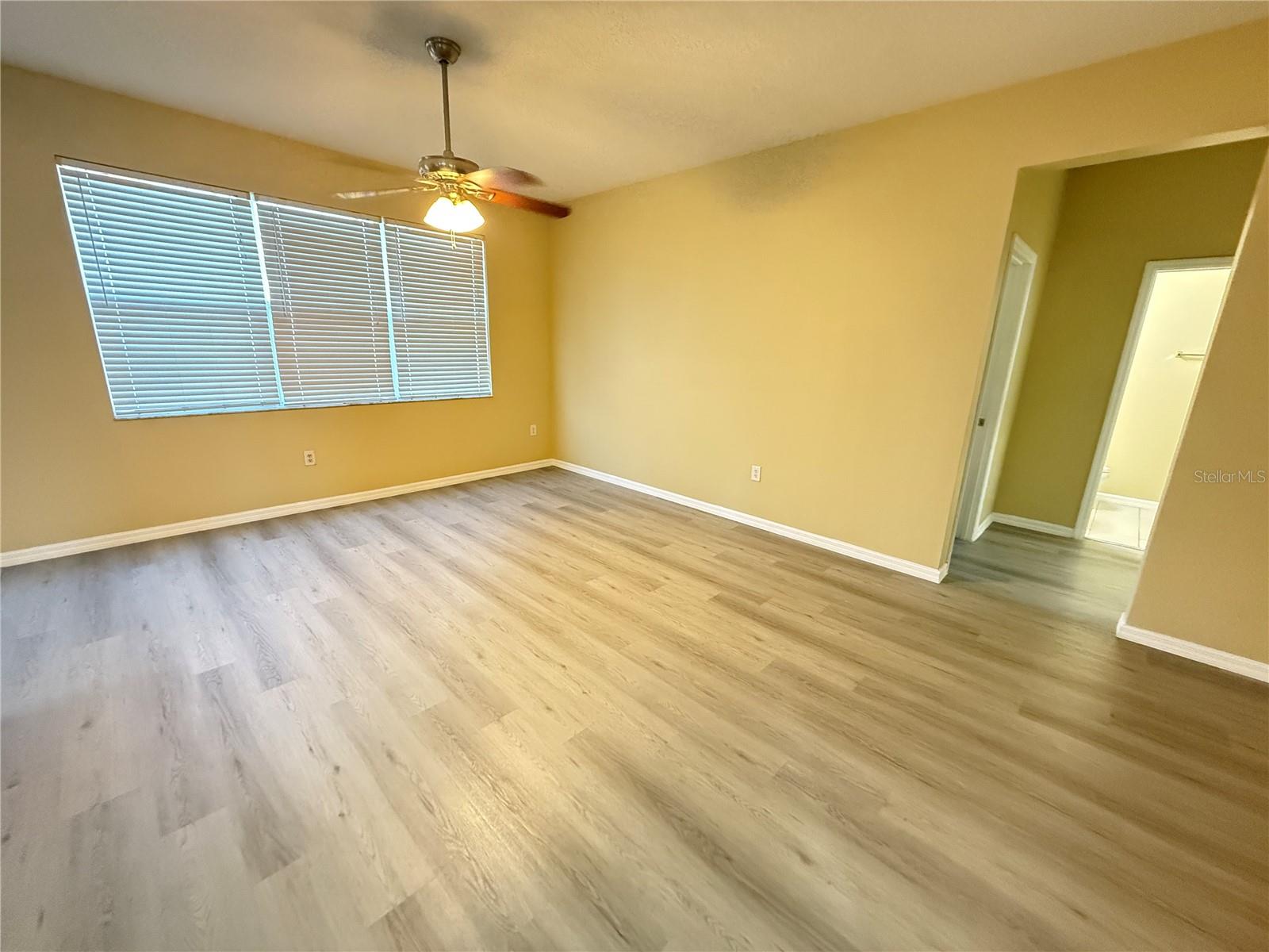 STRATFORD POINTE - Residential Lease