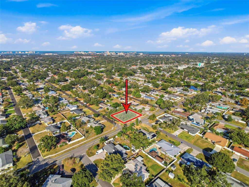 Photo of 1406 S Lake Avenue, Clearwater, FL 33756 (MLS # W7881181)