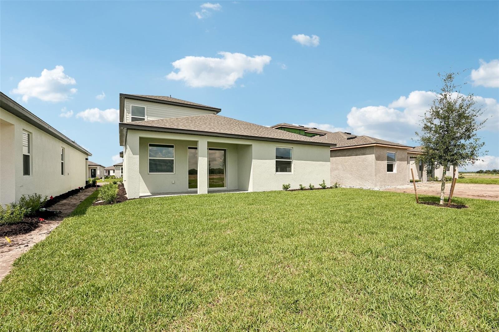 8712 CANARD COVE