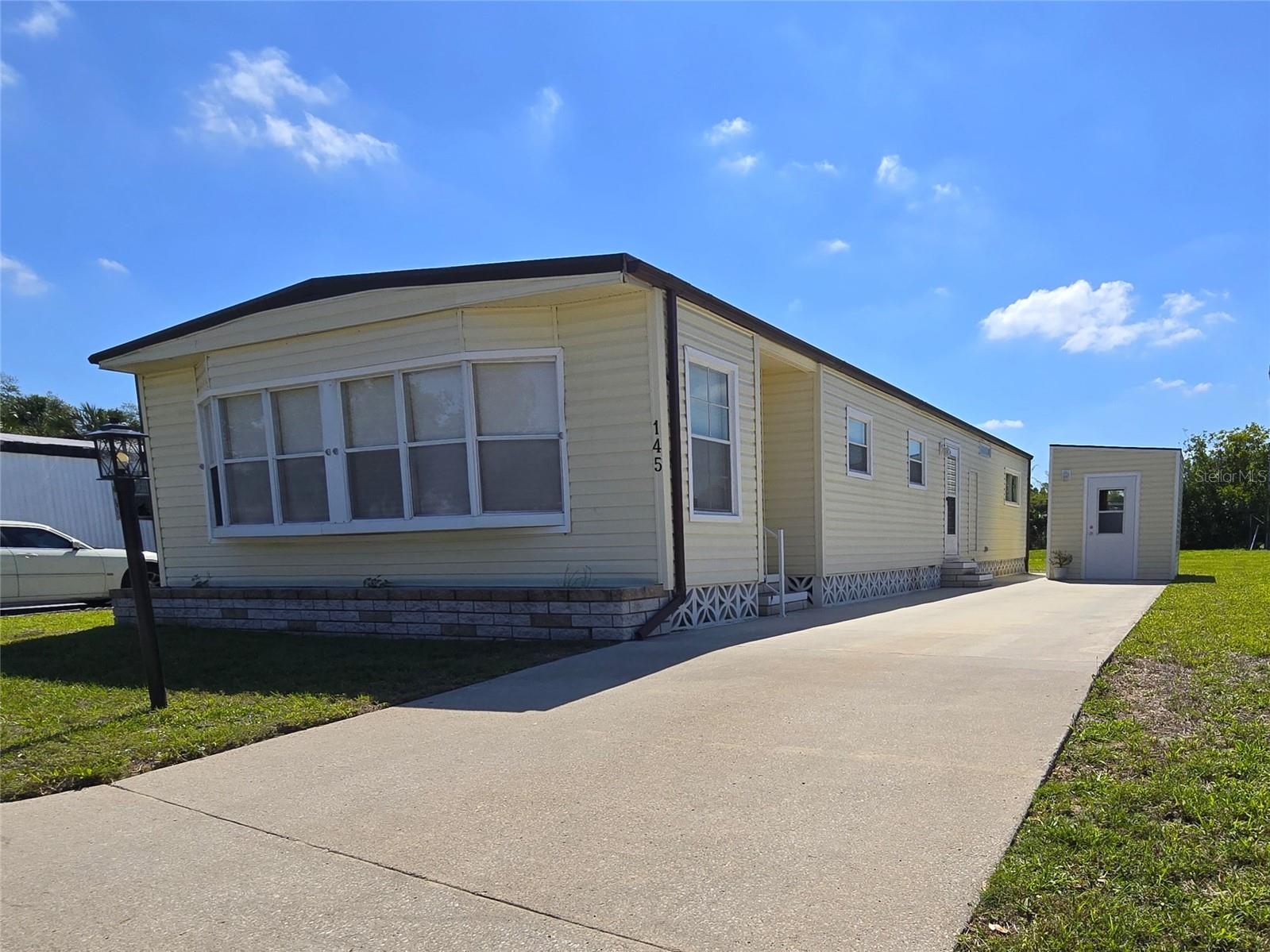 SHADOW BROOK MOBILE HOME - Residential