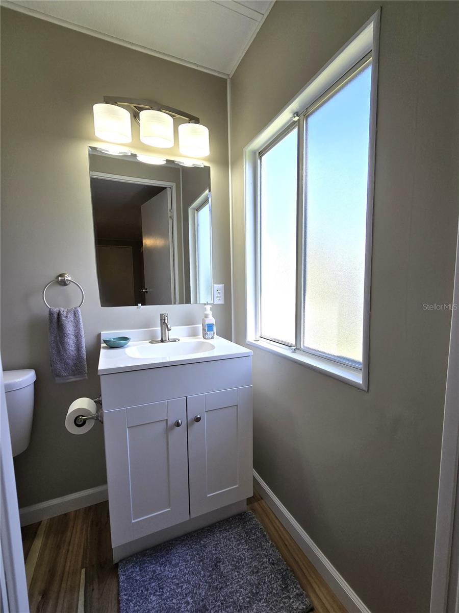 SHADOW BROOK MOBILE HOME - Residential