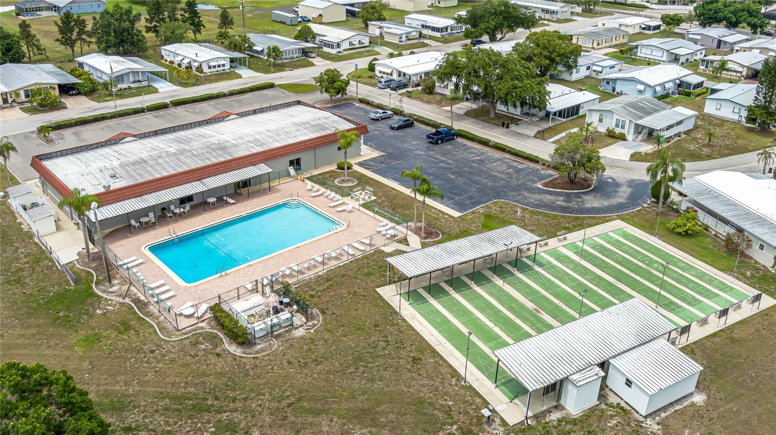 SHADOW BROOK MOBILE HOME - Residential