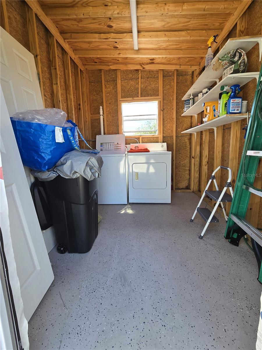 SHADOW BROOK MOBILE HOME - Residential