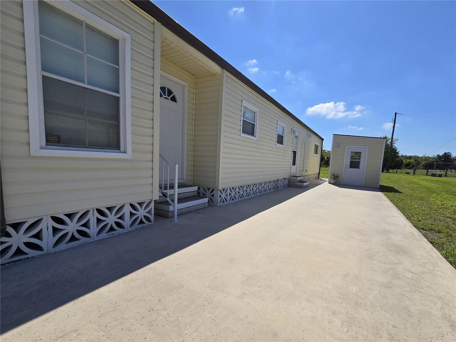 SHADOW BROOK MOBILE HOME - Residential