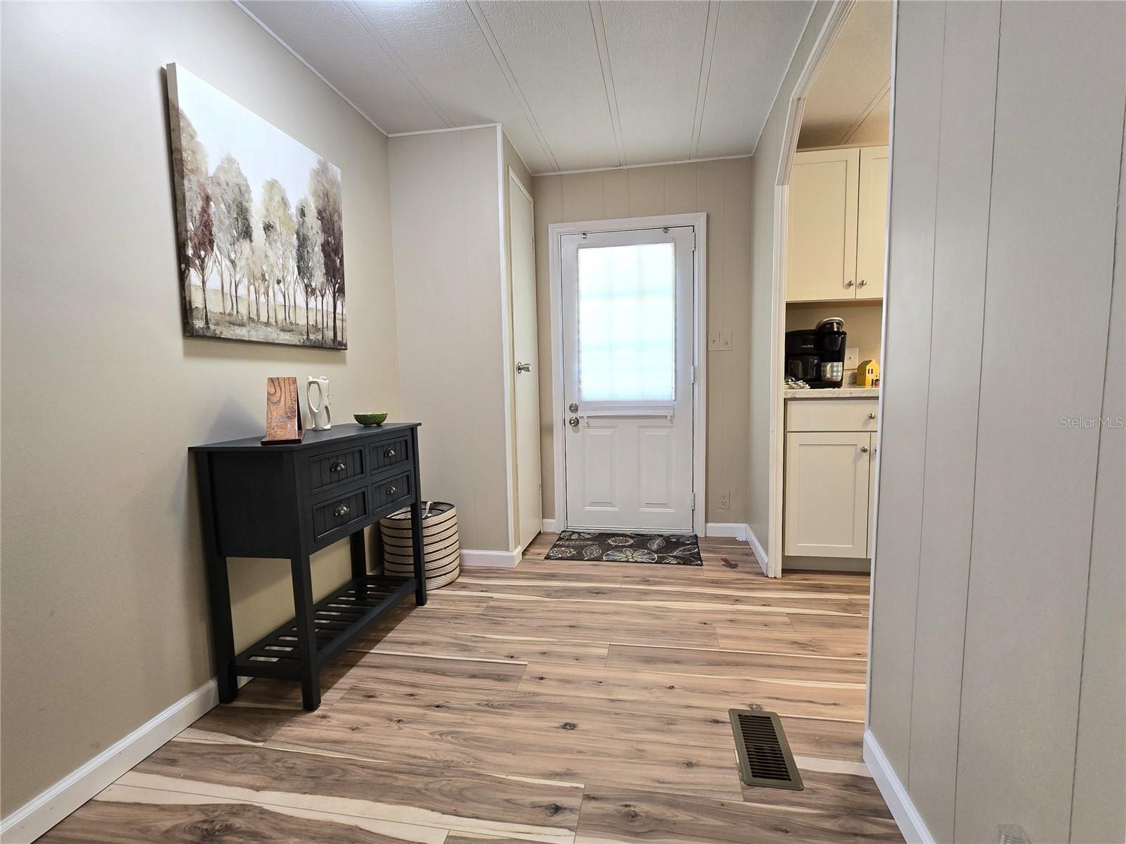 SHADOW BROOK MOBILE HOME - Residential