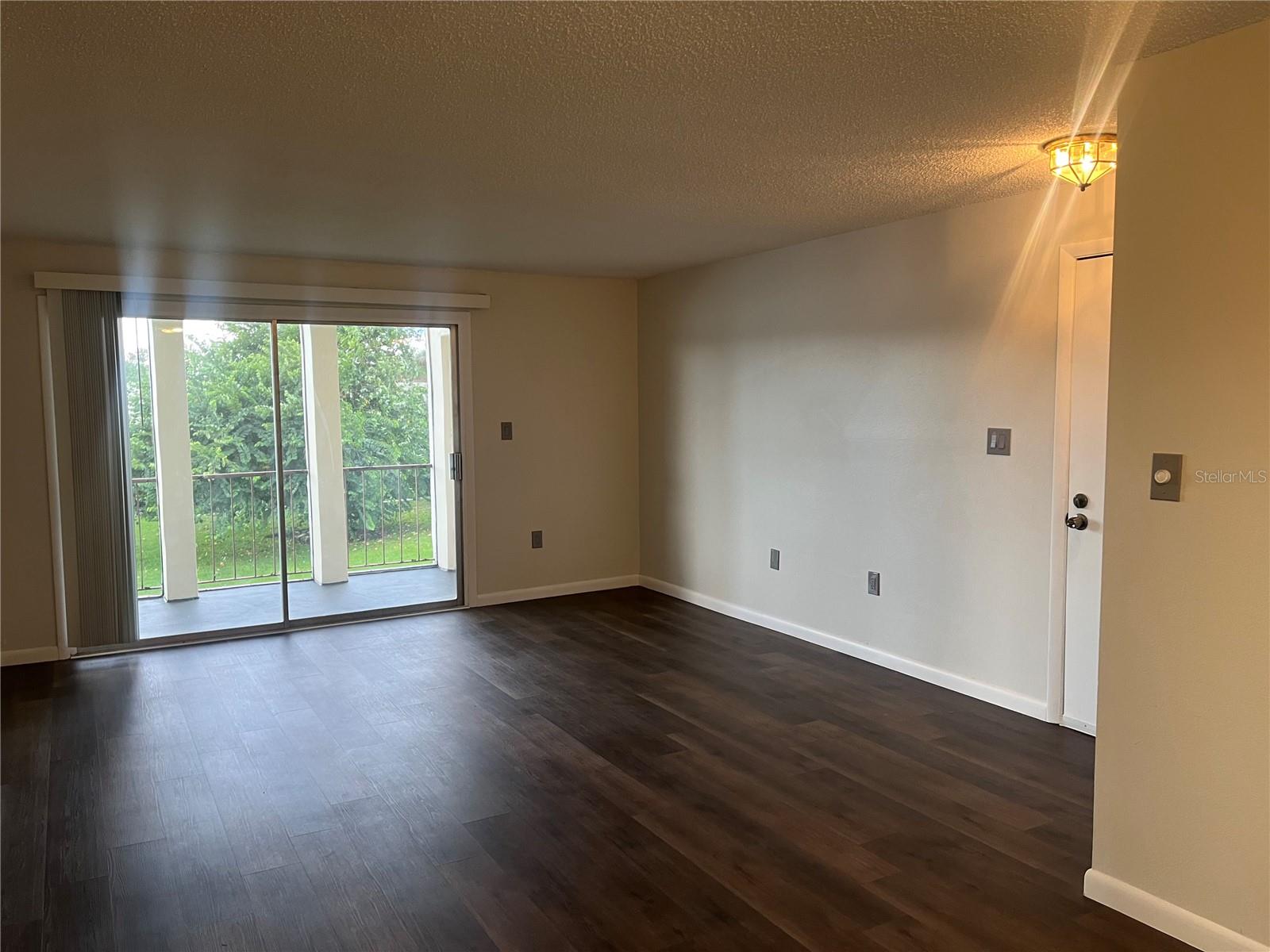 ROYAL ARMS CONDO - Residential
