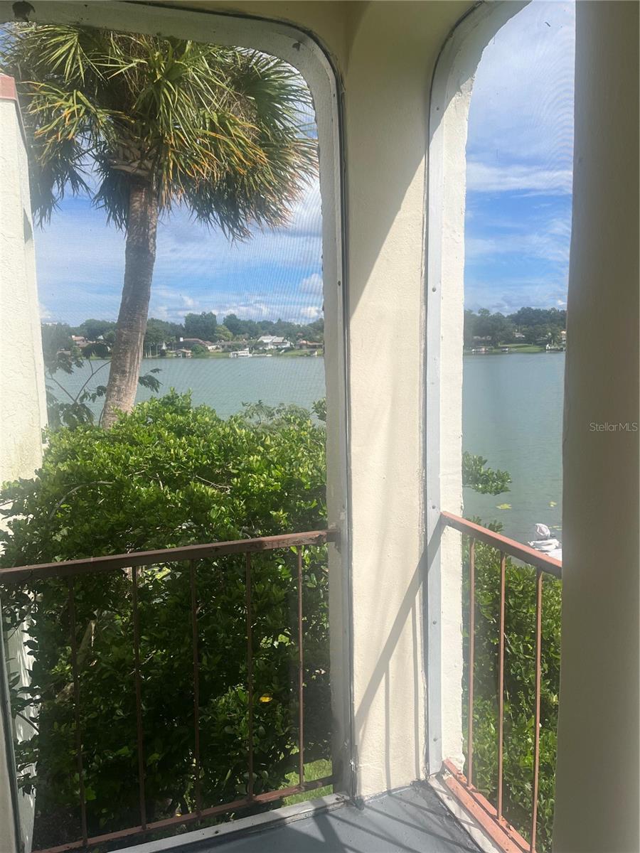ROYAL ARMS CONDO - Residential