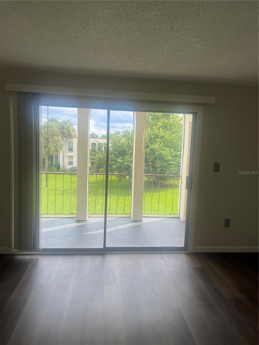 ROYAL ARMS CONDO - Residential