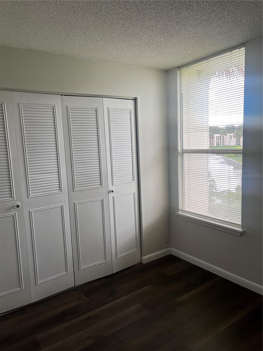 ROYAL ARMS CONDO - Residential