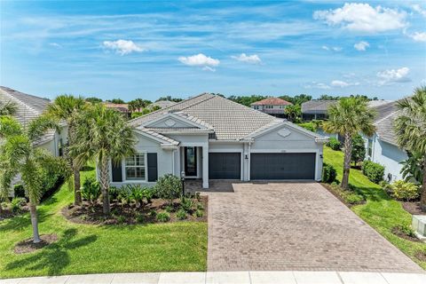 Photo of 12151 Cranston Way, Lakewood Ranch, FL 34211 (MLS # A4692938)