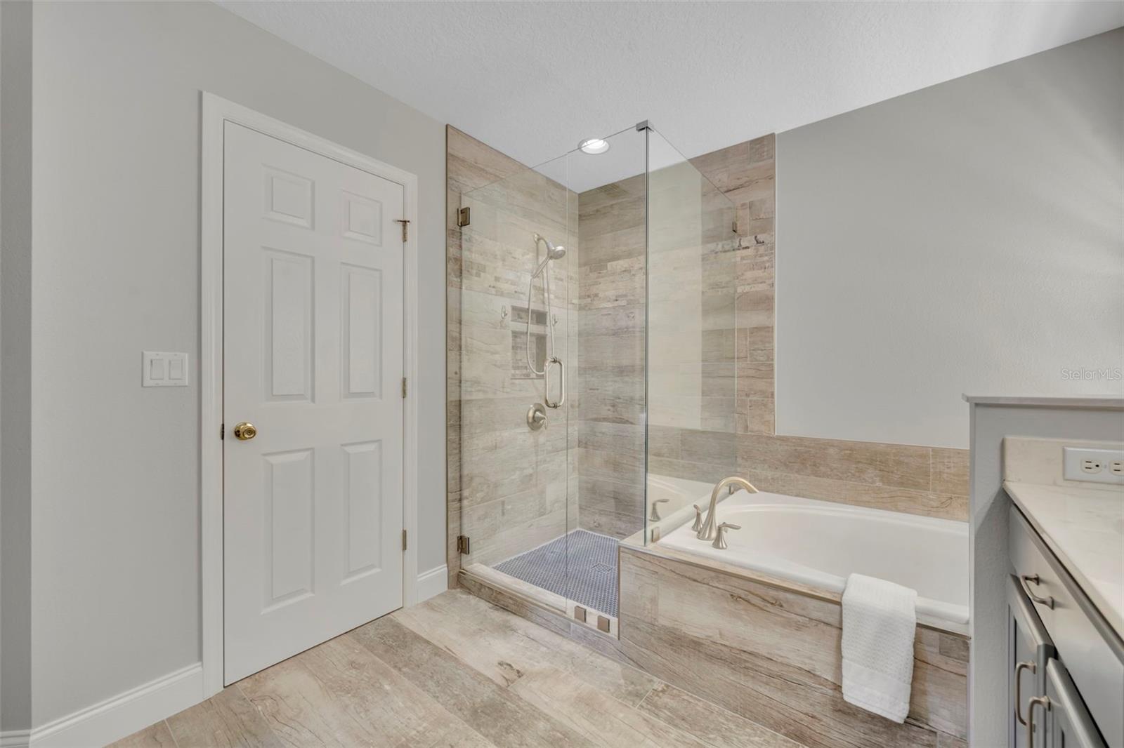 AVALON LAKES PH 01 VILLAGE I & J - Residential