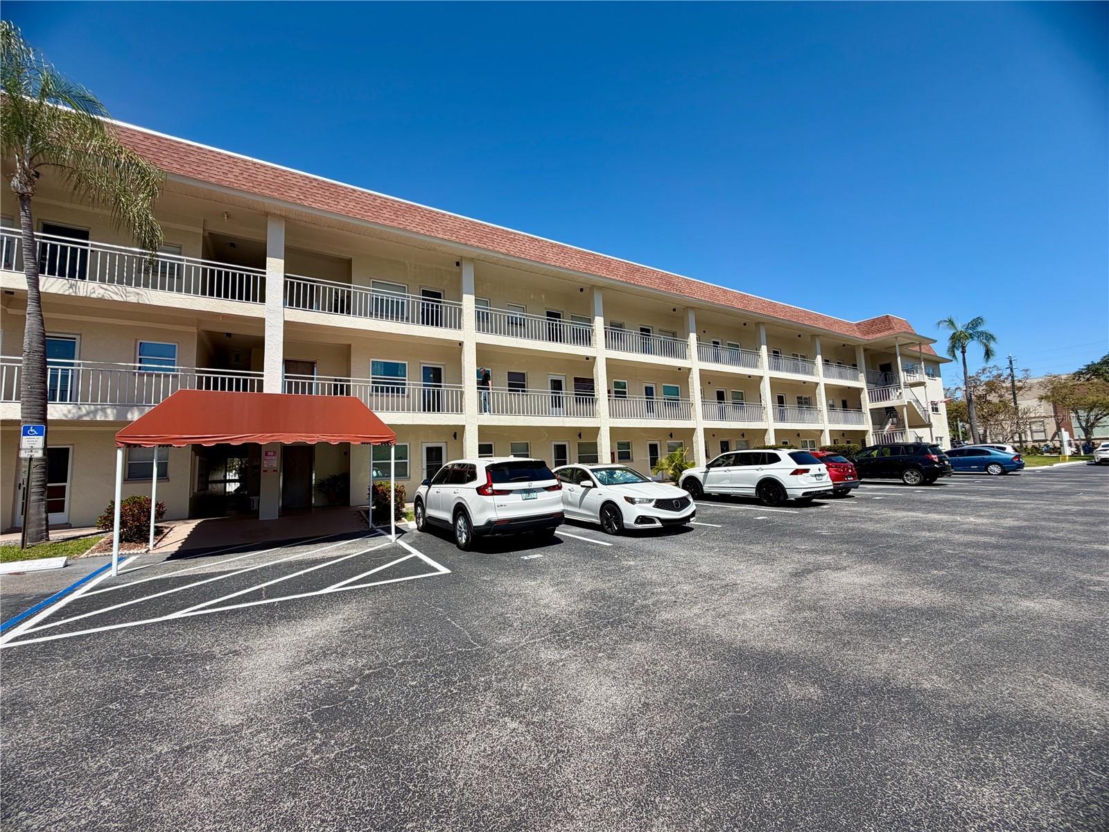 NORTHWICK ARMS CONDO - Residential