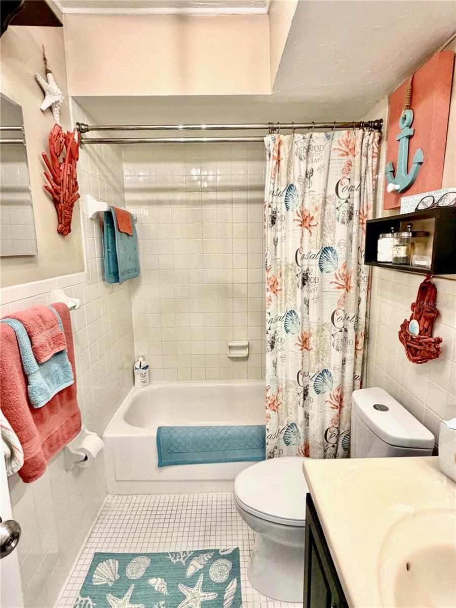 NORTHWICK ARMS CONDO - Residential