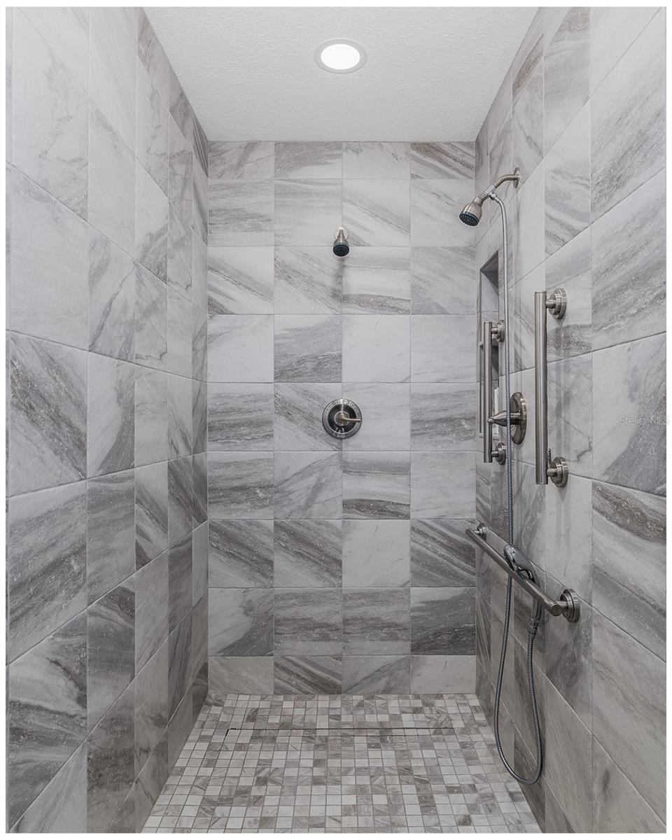 PORT RICHEY LAND CO - Residential