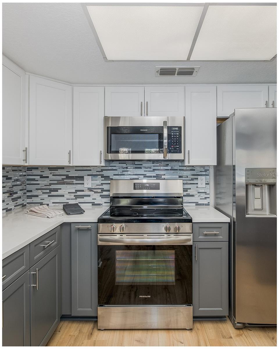 PORT RICHEY LAND CO - Residential