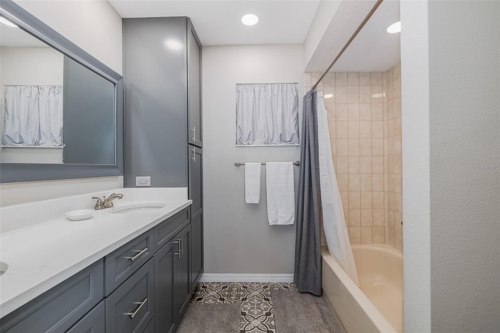 PORT RICHEY LAND CO - Residential