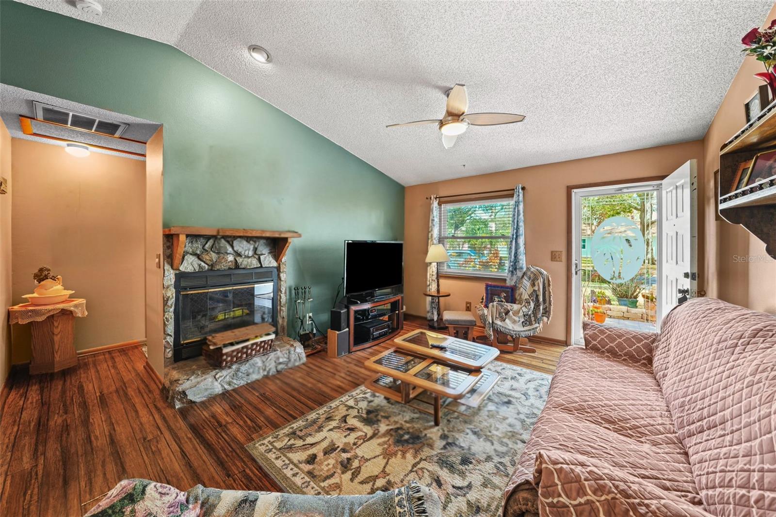 2940 BAY VIEW DRIVE