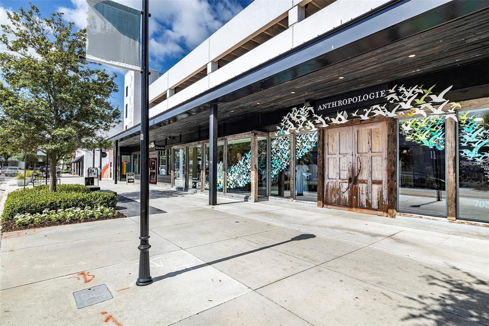 OLD HYDE PARK VILLAGE RESIDENT - Residential Lease