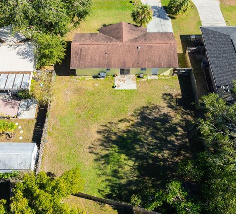 A home in LAND O LAKES