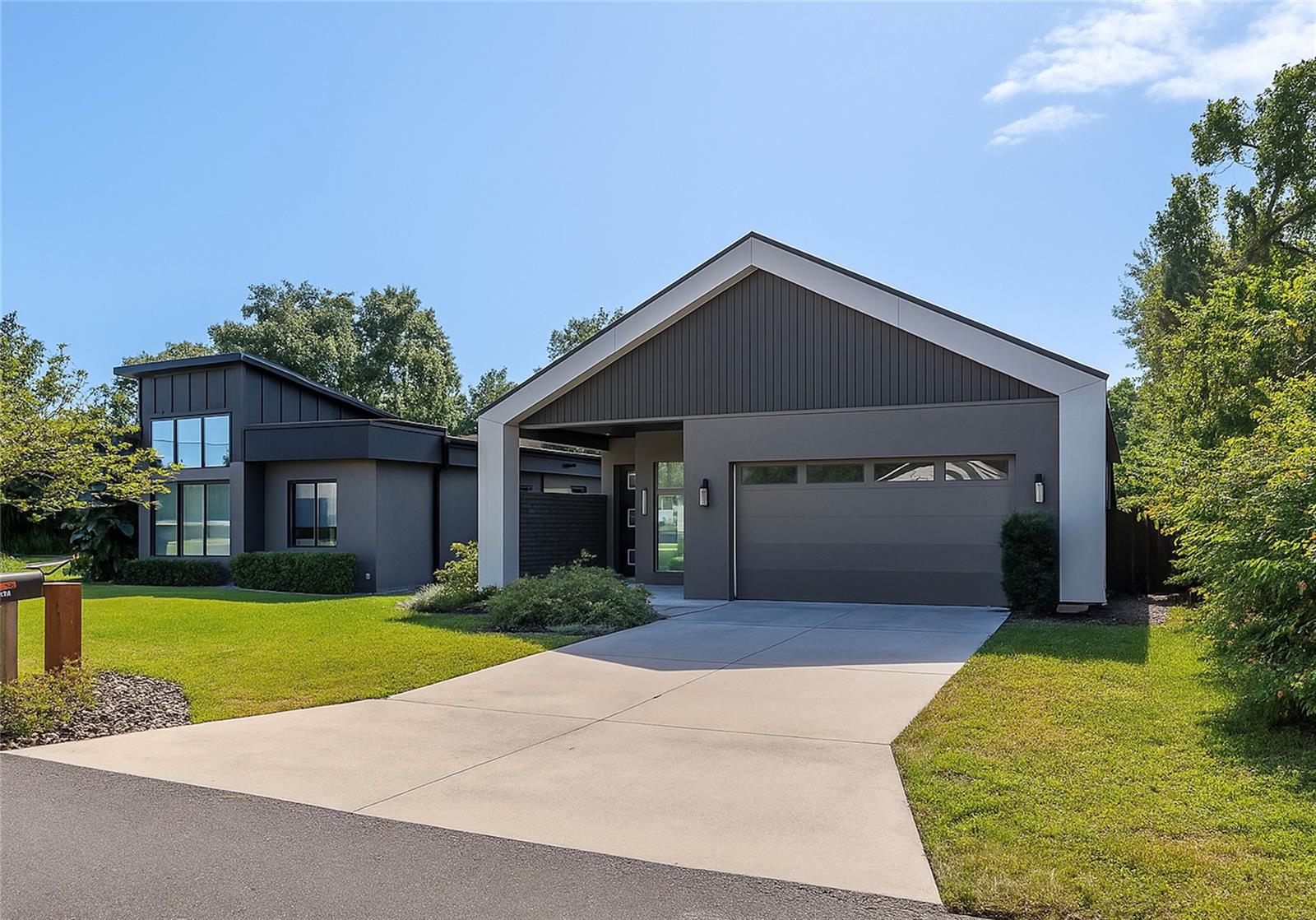 PELHAM PARK 1ST ADD - Residential