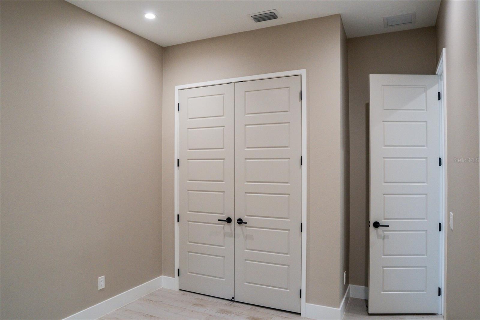 PELHAM PARK 1ST ADD - Residential