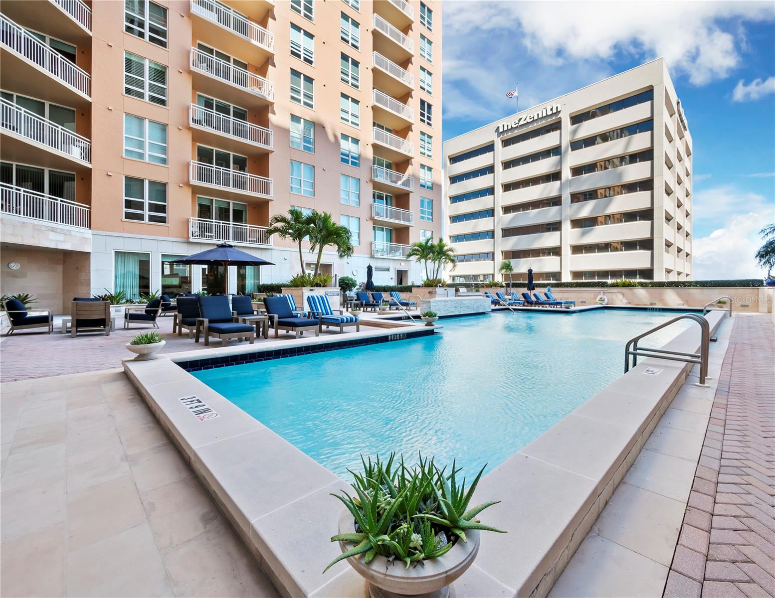 1350 MAIN RESIDENTIAL - Residential