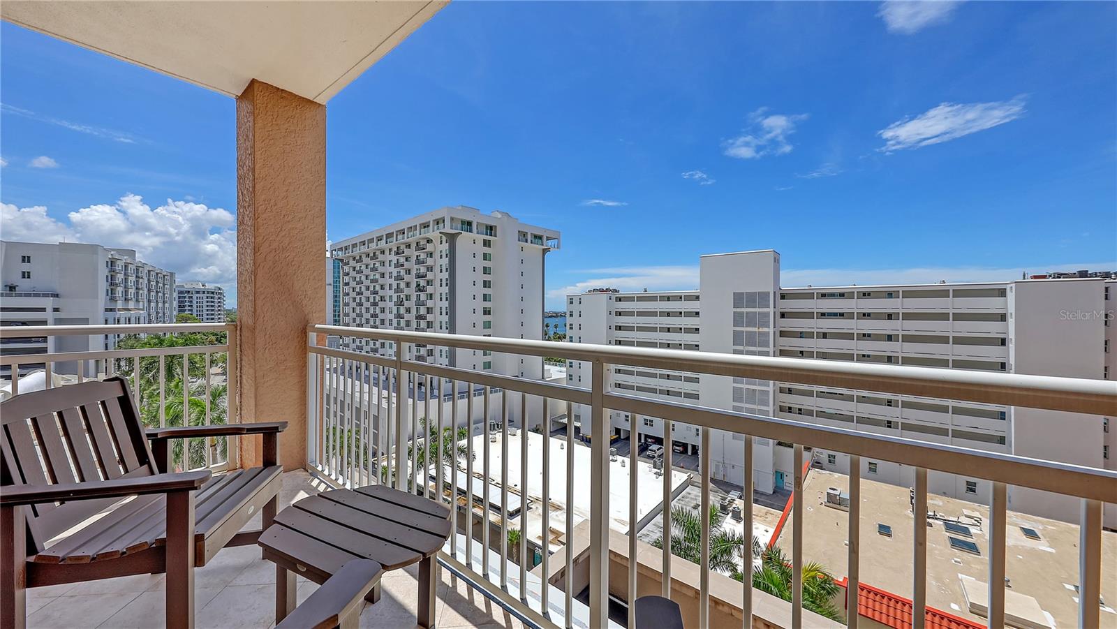 1350 MAIN RESIDENTIAL - Residential