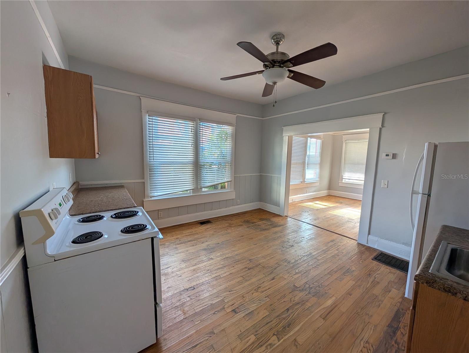 103 S WESTLAND AVENUE Apartment 3