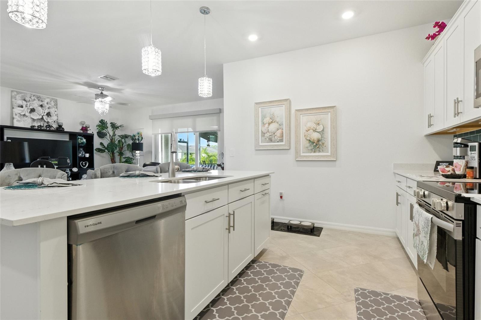 ANTIGUA/WELLEN PARK - Residential