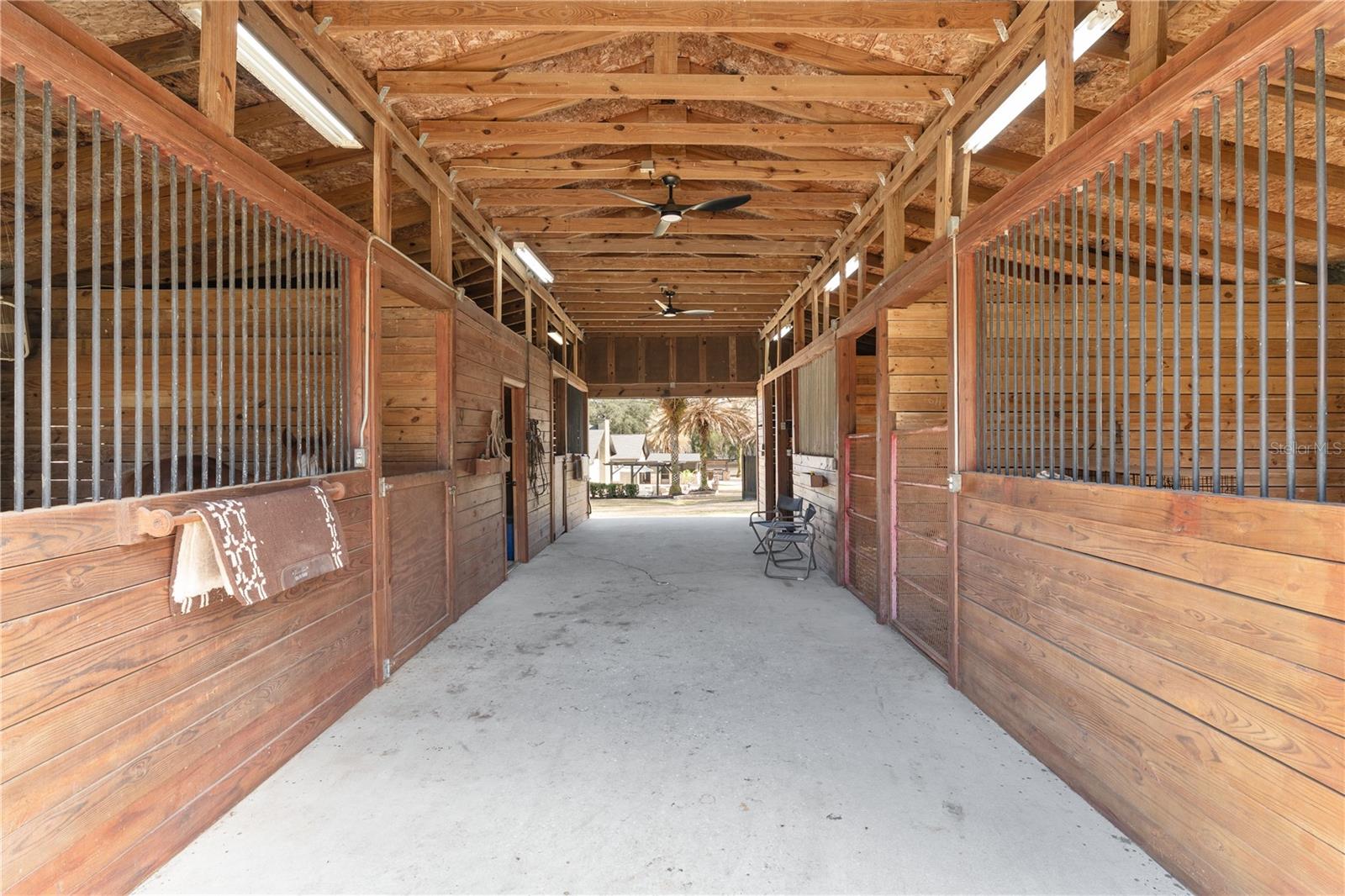 MEADOW WOOD FARMS UN 01 - Residential