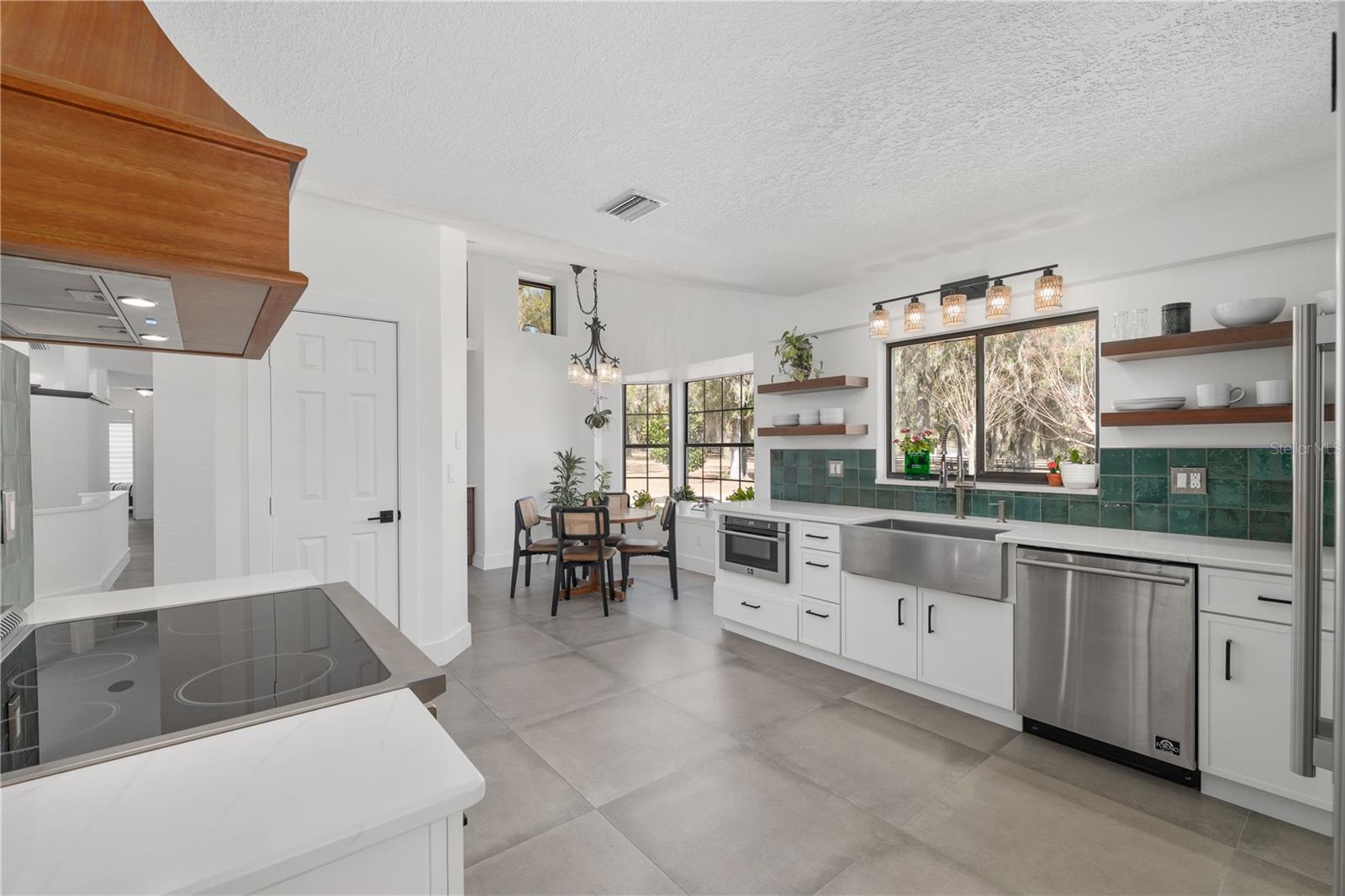 MEADOW WOOD FARMS UN 01 - Residential