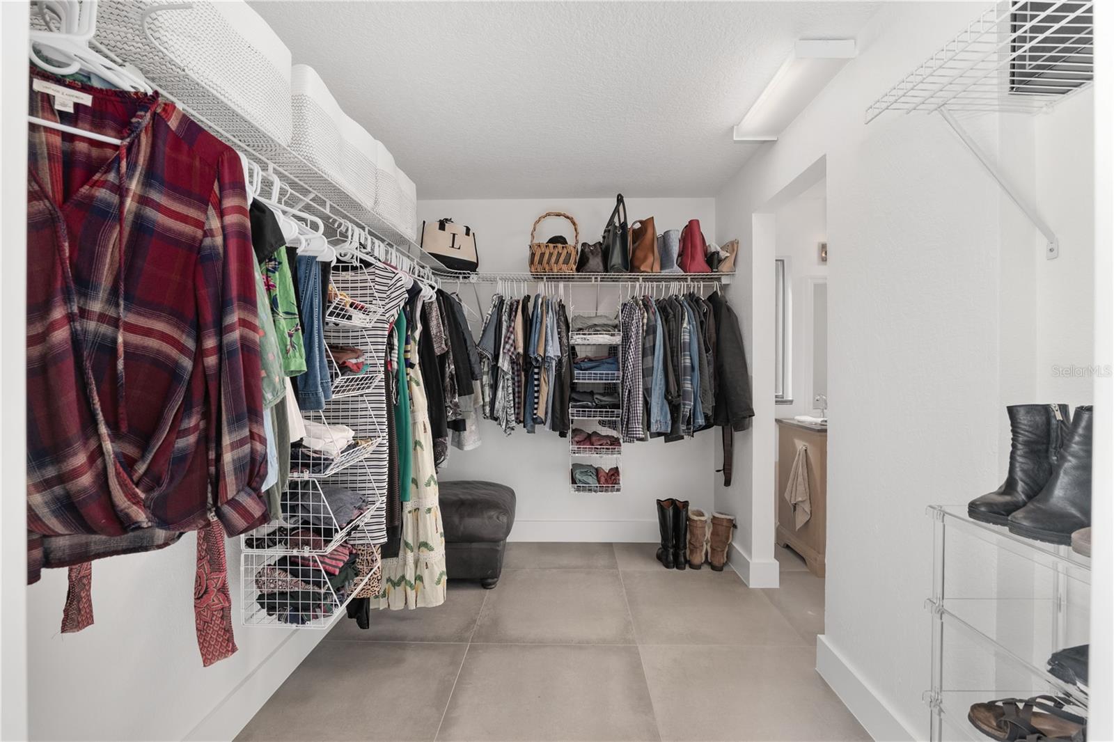 MEADOW WOOD FARMS UN 01 - Residential