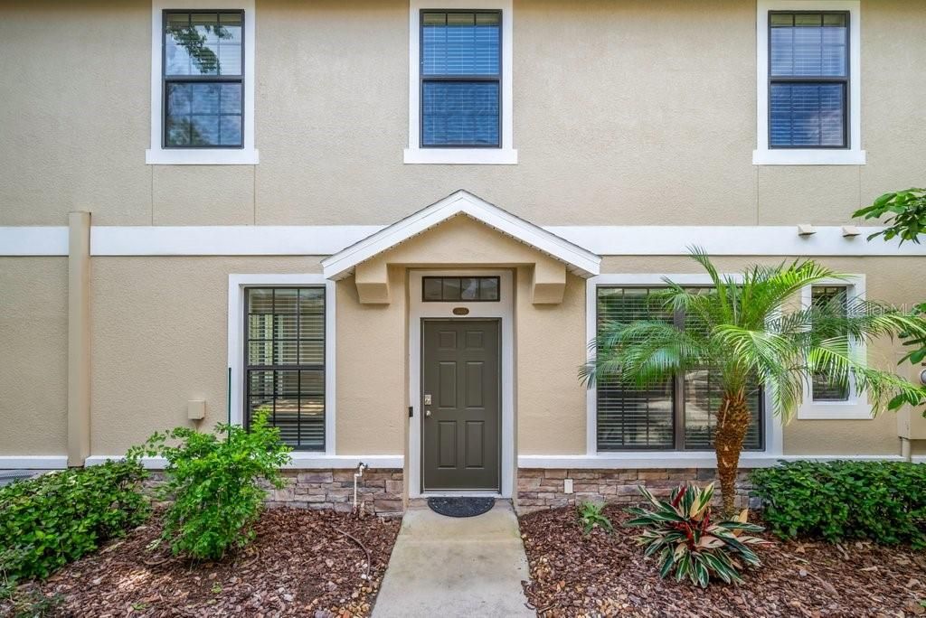 Photo of 5610 Kingletsound Place, Lithia, FL 33547 (MLS # TB8423012)