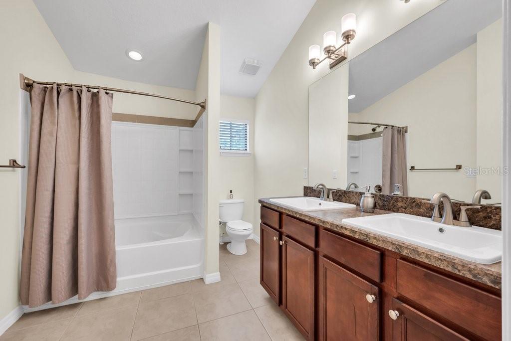 FISHHAWK RANCH PH 2 TR 1 - Residential