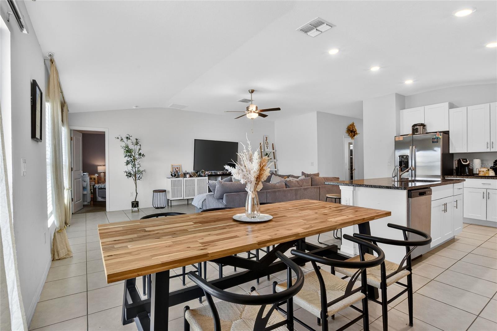 NORTH PARK ISLE PH 2C 3B & 4 - Residential