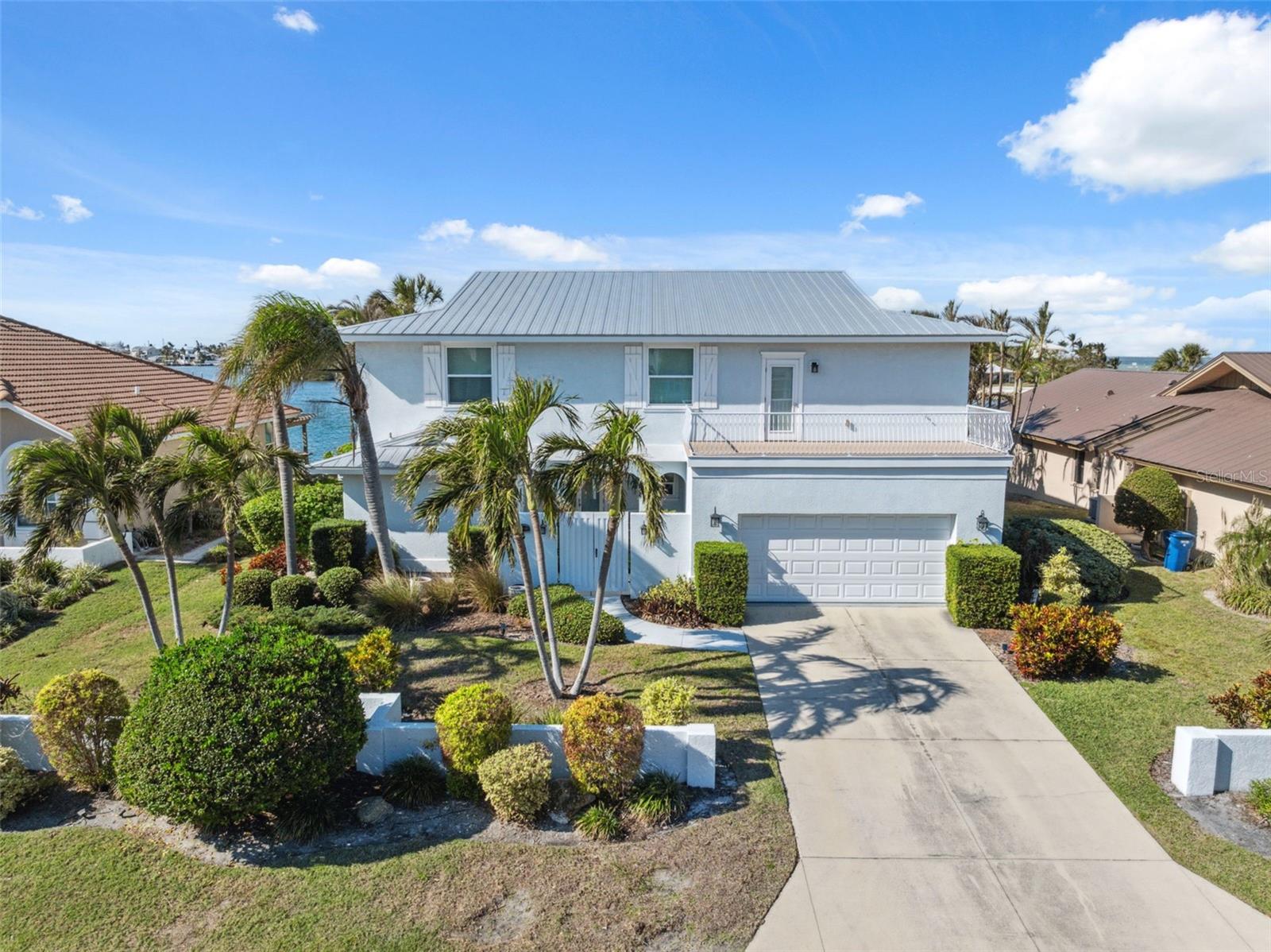 727 KEY ROYALE DRIVE