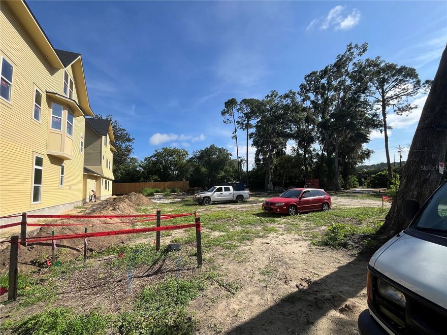 Fantastic location for new construction. Walkable to Grove Street amenities, farmers market, bike trail. Adjacent new construction comps sold for $300-325 SF. U3 zoning allows for duplex construction or single family with an ADU. Utilities are installed, paid for, and on site from GRU. Historic design, builders drawings, are available and completed for a duplex for this location if desired.