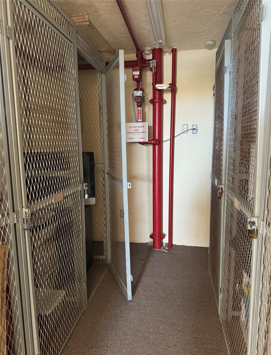 THE FAIRWAYS AT PINEBROOK PH II - Residential Lease