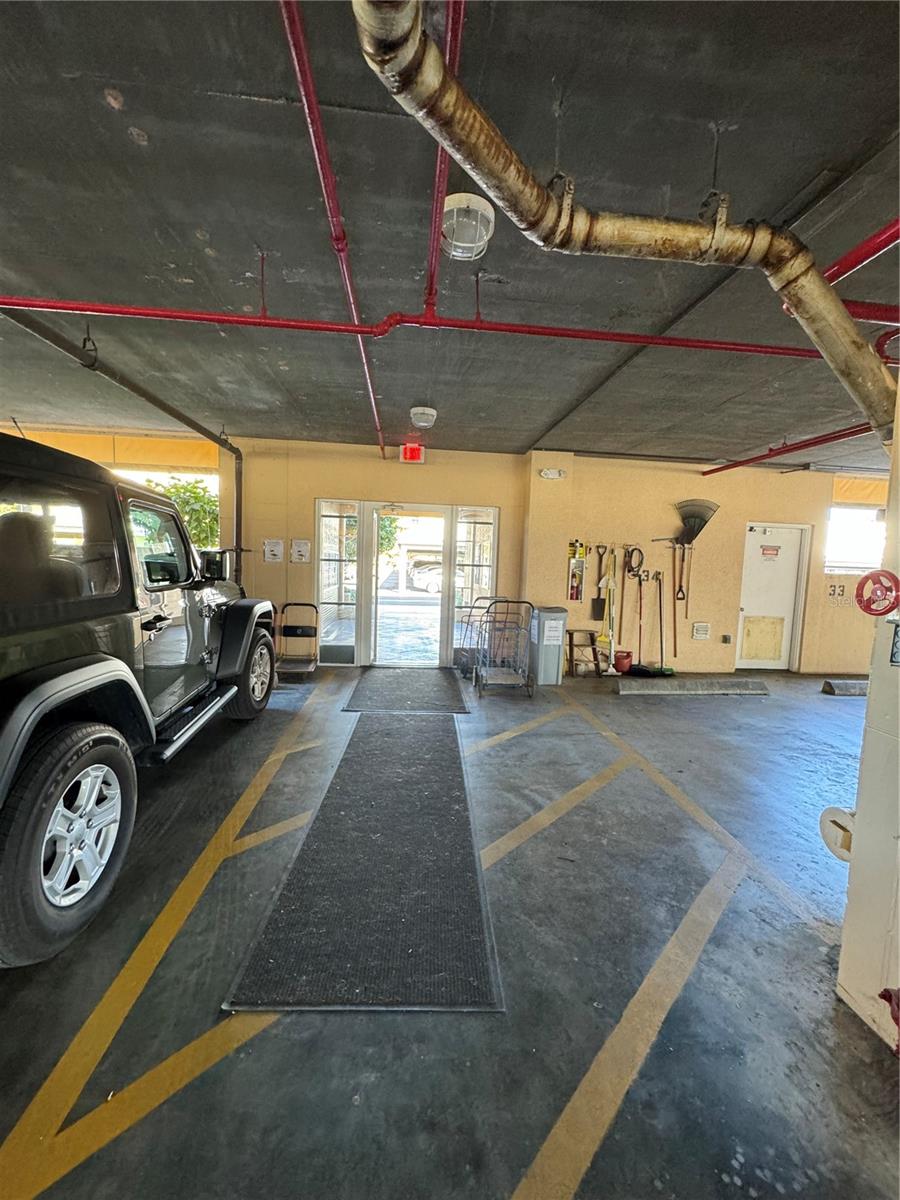 THE FAIRWAYS AT PINEBROOK PH II - Residential Lease