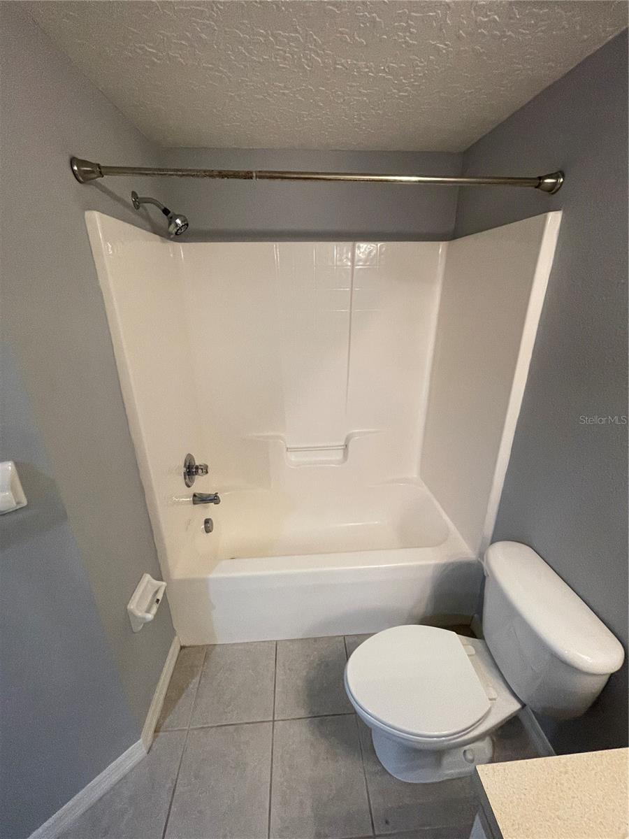 VILLAGES OF BLOOMINGDALE CONDO 3 - Residential