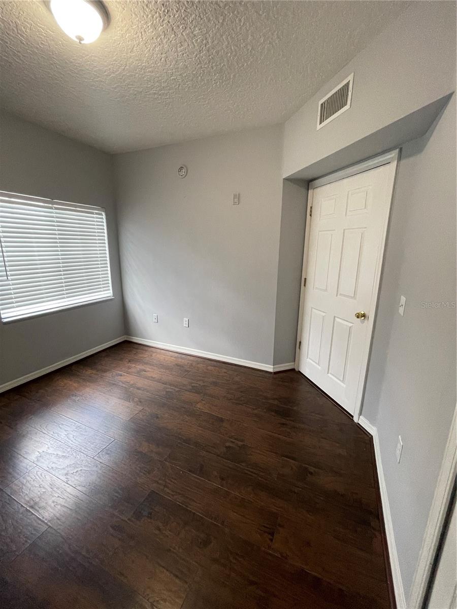 VILLAGES OF BLOOMINGDALE CONDO 3 - Residential