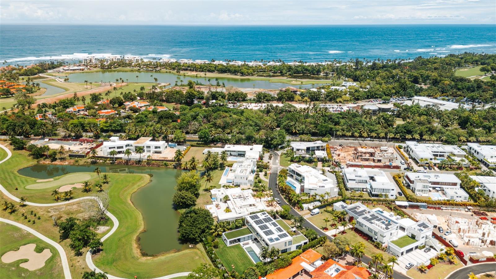 DORADO COUNTRY ESTATES - Residential