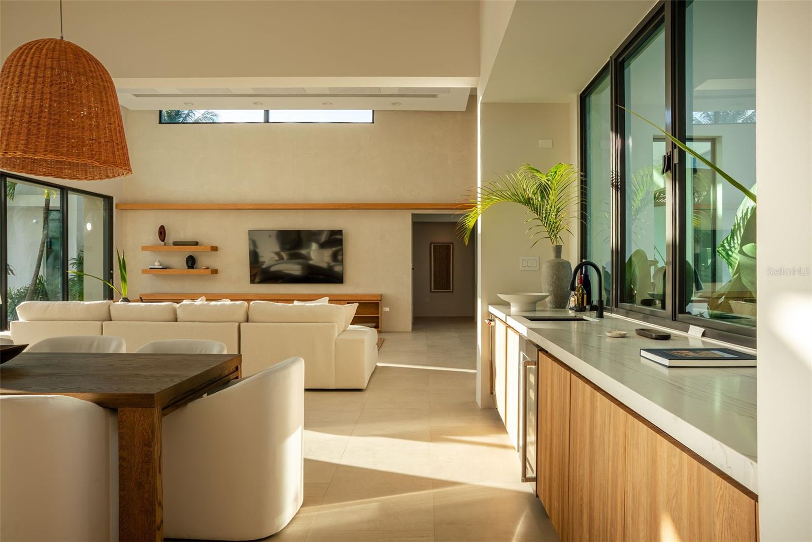 DORADO COUNTRY ESTATES - Residential